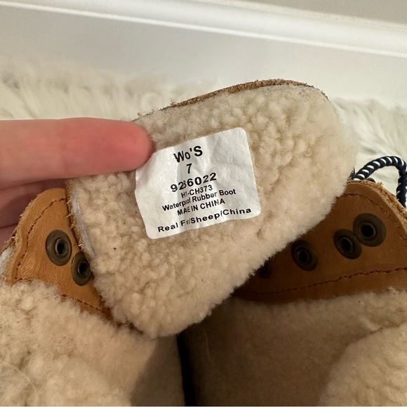 Sperry x J Crew Leather & Shearling Lined Duck Boots - Picture 9 of 9